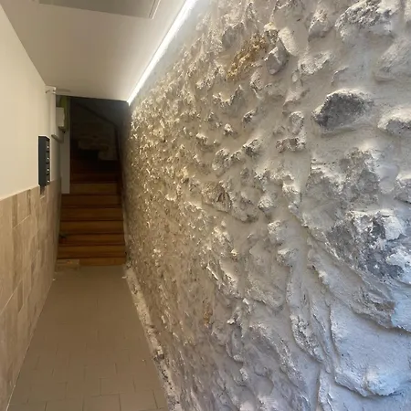 Les De Catherine, La St Georges 公寓